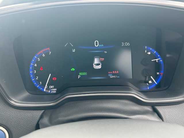 トヨタ カローラツーリング ハイブリッド ダブルバイビー 茨城県 2021(令3)年 5.9万km ブラックマイカ 純正ナビゲーション/Bluetooth/フルセグTV/バックカメラ/トヨタセーフティセンス/・プリクラッシュセーフティ/・レーントレーシングアシスト/・レーンディパーチャーアラート/・レーダークルーズコントロール/・オートマチックハイビーム/スマートキー×２/ビルトインETC/ハーフレザーシート/前席シートヒーター/純正17インチAW/オートライト/LEDヘッドライト/保証書、取扱説明書