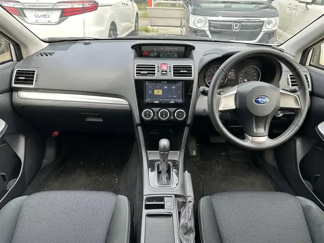 スバル インプレッサ スポーツ 1．6i－L プラウドED 道北・旭川 2015(平27)年 5.9万km クリスタルホワイトP (株)IDOMが運営する【じしゃロン旭川店】の自社ローン専用車両になります。こちらは現金またはオートローンご利用時の価格です。自社ローンご希望の方は別途その旨お申付け下さい/　/・純正ナビ(CD/DVD/BT/SD/フルセグ)/・パドルシフト/・スマートキー2個/・プッシュスタート/・積込サマー 純正AW195/65R15/・積込サマー 社外AW195/65R15/・取扱説明書