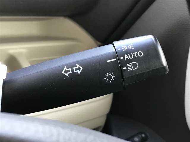 ホンダ Ｎ ＢＯＸ G EX ホンダセンシング 茨城県 2017(平29)年 7.3万km モーニングミストブルーM 純正8インチプレミアムインターナビ【VXU-185NBi】/(地デジTV・CD・DVD・BT・USB・ラジオ再生)/両側パワースライドドア/衝突軽減ブレーキ/コーナーセンサー/レーダークルーズコントロール/レーンアシスト/バックカメラ/ドライブレコーダー/ETC/オートライト/LEDヘッドライト/純正フロアマット/スマートキー/スペアキー/レザー調シートカバー