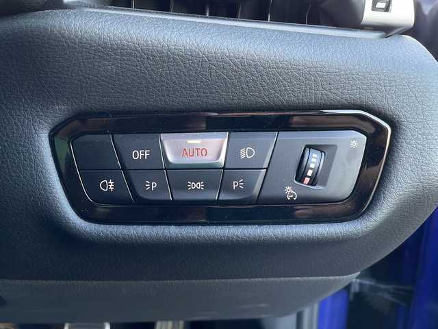 トヨタ スープラ RZ 新潟県 2024(令6)年 0.5万km 青Ｍ 純正HDDナビ/BT/USB/フルセグテレビ/バックカメラ/ETC/ドライブレコーダー/衝突被害軽減ブレーキ/レーンキープアシスト/クルーズコントロール/半革シート/パワーシート/シートヒーター /コーナーセンサー/ステアリングスイッチ/スマートキー/プッシュスタート/LEDヘッドライト/オートライト/オートハイビーム/社外19インチアルミホイール
