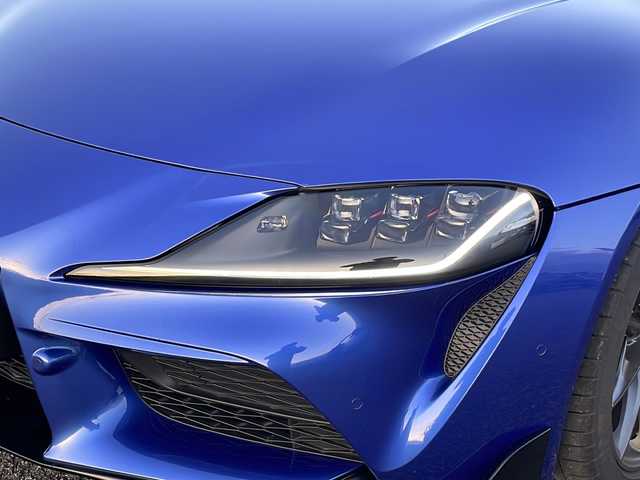 トヨタ スープラ RZ 新潟県 2024(令6)年 0.5万km 青Ｍ 純正HDDナビ/BT/USB/フルセグテレビ/バックカメラ/ETC/ドライブレコーダー/衝突被害軽減ブレーキ/レーンキープアシスト/クルーズコントロール/半革シート/パワーシート/シートヒーター /コーナーセンサー/ステアリングスイッチ/スマートキー/プッシュスタート/LEDヘッドライト/オートライト/オートハイビーム/社外19インチアルミホイール