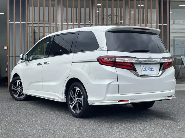 ホンダ オデッセイ アブソルート EX 鳥取県 2014(平26)年 11.7万km ホワイトオーキッドパール (株)IDOMが運営する【じしゃロン鳥取店】の自社ローン専用車両になります。こちらは現金またはオートローンご利用時の価格です。自社ローンご希望の方は別途その旨お申付け下さい/4WD/純正メーカーナビ/・フルセグ/CD/DVD/BT/全方位カメラ/純正フリップダウンモニター/両側パワースライドドア/ホンダセンシング搭載/レーダークルーズコントロール/衝突被害軽減ブレーキ/革巻きステアリング/ステアリングスイッチ/パドルシフト/LEDオートライト/ビルトインETC/ハーフレザーシート/パワーシート/スマートキー/プッシュスタート