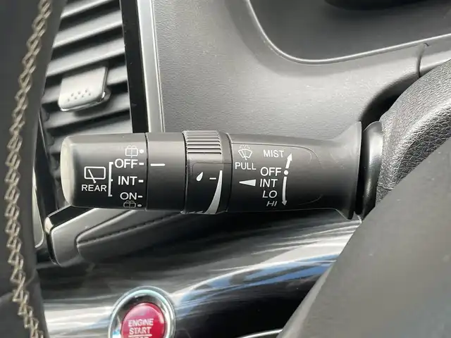ホンダ オデッセイ アブソルート EX 鳥取県 2014(平26)年 11.7万km ホワイトオーキッドパール (株)IDOMが運営する【じしゃロン鳥取店】の自社ローン専用車両になります。こちらは現金またはオートローンご利用時の価格です。自社ローンご希望の方は別途その旨お申付け下さい/4WD/純正メーカーナビ/・フルセグ/CD/DVD/BT/全方位カメラ/純正フリップダウンモニター/両側パワースライドドア/ホンダセンシング搭載/レーダークルーズコントロール/衝突被害軽減ブレーキ/革巻きステアリング/ステアリングスイッチ/パドルシフト/LEDオートライト/ビルトインETC/ハーフレザーシート/パワーシート/スマートキー/プッシュスタート