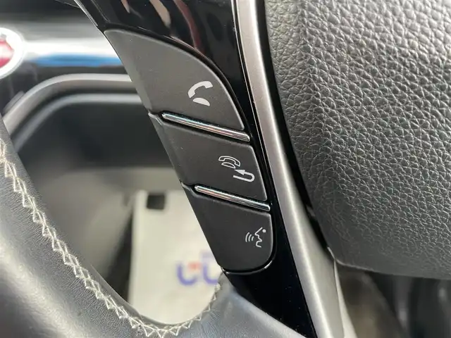 ホンダ オデッセイ アブソルート EX 鳥取県 2014(平26)年 11.7万km ホワイトオーキッドパール (株)IDOMが運営する【じしゃロン鳥取店】の自社ローン専用車両になります。こちらは現金またはオートローンご利用時の価格です。自社ローンご希望の方は別途その旨お申付け下さい/4WD/純正メーカーナビ/・フルセグ/CD/DVD/BT/全方位カメラ/純正フリップダウンモニター/両側パワースライドドア/ホンダセンシング搭載/レーダークルーズコントロール/衝突被害軽減ブレーキ/革巻きステアリング/ステアリングスイッチ/パドルシフト/LEDオートライト/ビルトインETC/ハーフレザーシート/パワーシート/スマートキー/プッシュスタート