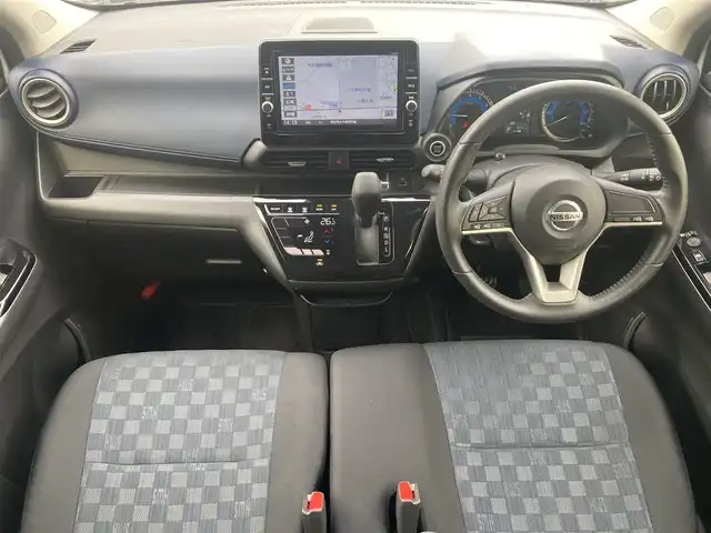 日産 デイズ ハイウェイスターX 兵庫県 2021(令3)年 1万km ホワイトパール ワンオーナー/純正SDナビ/FM/AM/フルセグTV/Bluetooth/CD/DVD/全方位カメラ/ドライブレコーダー前後ナビ連動/ETC/走行支援/レーンキープアシスト/コーナーセンサー/ステアリングスイッチ/LEDヘッドライト/オートライト/純正アルミホイール/プッシュスタート/電動格納ミラー/スマートキー×2/整備記録簿R4、5、6、7年/取扱説明書/保証書