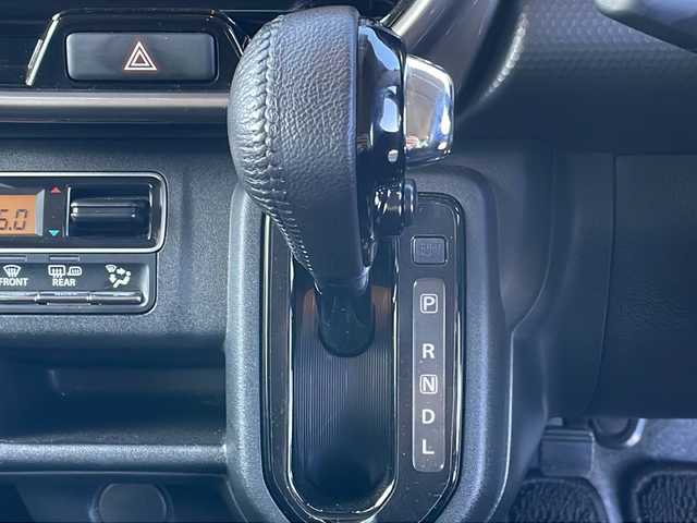 スズキ ハスラー Jスタイル Ⅱ 岐阜県 2022(令4)年 2.5万km クールカーキパールメタリック/ソフトベージュメタリック 登録時走行距離24468km/純正８インチナビ/フルセグＴＶ/禁煙車/デュアルカメラブレーキサポート/クルーズコントロール/レーンキープアシスト/コーナーセンサー/純正アルミホイール/ＬＥＤヘッドライト/オートライト/フォグランプ/プッシュスタート/スマートキー/スペアキー/シートヒーター/純正フロアマット/Bluetooth接続/CDチェンジャー/ドアバイザー/ツートンカラー/アイドリングストップ