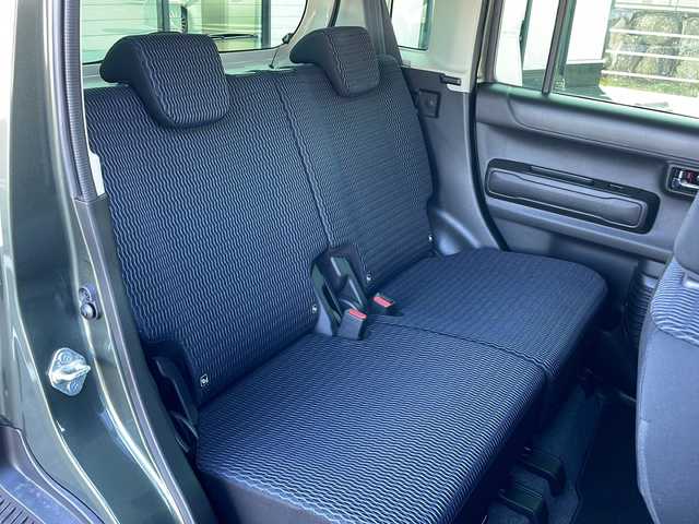 スズキ ハスラー Jスタイル Ⅱ 岐阜県 2022(令4)年 2.5万km クールカーキパールメタリック/ソフトベージュメタリック 登録時走行距離24468km/純正８インチナビ/フルセグＴＶ/禁煙車/デュアルカメラブレーキサポート/クルーズコントロール/レーンキープアシスト/コーナーセンサー/純正アルミホイール/ＬＥＤヘッドライト/オートライト/フォグランプ/プッシュスタート/スマートキー/スペアキー/シートヒーター/純正フロアマット/Bluetooth接続/CDチェンジャー/ドアバイザー/ツートンカラー/アイドリングストップ