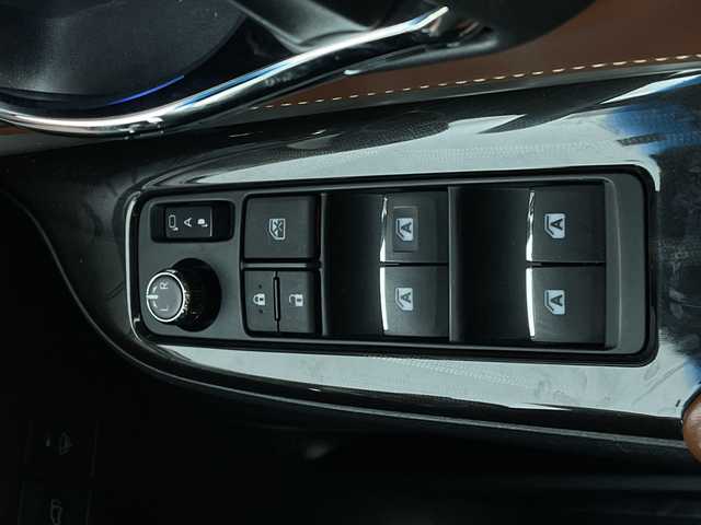 トヨタ ハリアー プレミアム 新潟県 2018(平30)年 5.8万km スパークリングブラックパールクリスタルシャイン アルパイン9型　型式X9Z/CD/DVD/BT/バックカメラ/ETC/フルセグ/パワーバックドア/トヨタセーフティセンス/コーナーセンサー/LED/冬タイヤ4本付き/パワーシート　D席/新車時保証書/取扱説明書