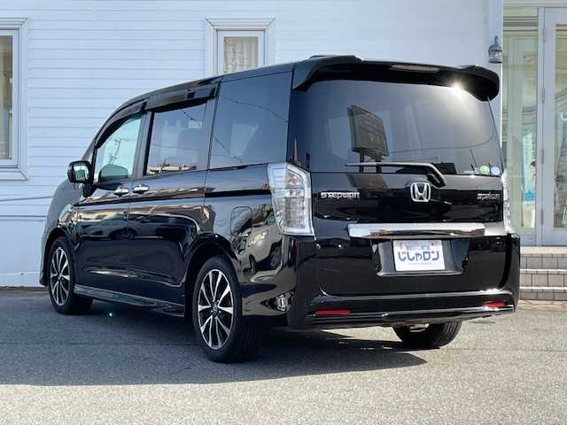 ホンダ ステップワゴン スパーダ Z クールスピリット 富山県 2013(平25)年 9.1万km プレミアムスパークルブラックパール (株)IDOMが運営する【じしゃロン富山店】の自社ローン対象車両になります。こちらは現金ご利用時の価格です。自社ローンご希望の方は別途その旨お申付け下さい。/純正インターナビ/FM/AM/CD/DVD/TV/HDD/USB/ビデオ入力端子/バックカメラ/ETC/前方ドライブレコーダー/両側パワースライドドア/横滑り防止/クルコン/7人乗り/ハーフレザーシート/スマートキー