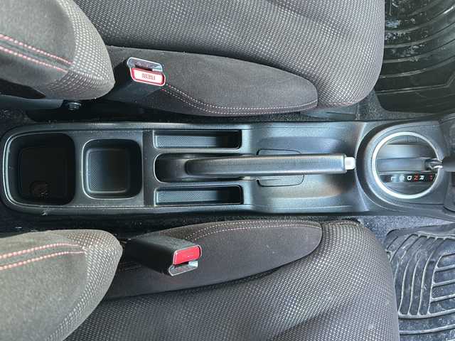 ホンダ フィット シーズ ファインスタイル 福島県 2013(平25)年 8.5万km プレミアムホワイトパール 純正ナビ　バックＣ　ＴＶ　ＢＴ　ビルトインＥＴＣ　ＨＩＤヘッドライト　オートライト　ＥＣＯＮ　社外ドラレコ　スマートキー　前席シートヒーター　社外１４インチ冬タイヤ付ＡＷ装着　盗難防止装置　ＡＣＣ