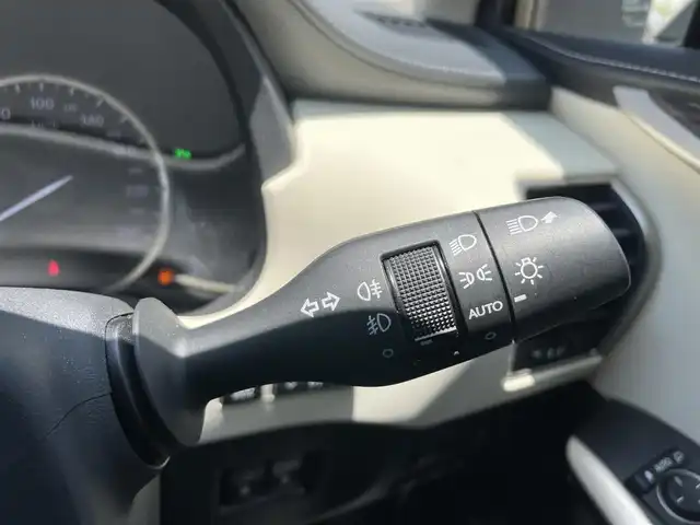 レクサス ＮＸ 300h バージョンL 福岡県 2019(令1)年 4.4万km マーキュリーグレーマイカ サンルーフ　/Lexussafetysense/レーダークルーズコントロール/レーンキープアシスト/ブラインドスポットモニター/ヘッドアップディスプレイ/ハンドルヒーター/三眼ＬＥＤへっどらいと/白革シート/前席エアシート/全席シートヒーター/純正ナビ　/全方位カメラ/フルセグTV/Bluetooth/ヘッドアップディスプレイ/パワーバックドア/純正18インチアルミホイール/ETC2.0/取扱説明書/保証書/エンジンスターターキー/カードキー/スペアキー×1