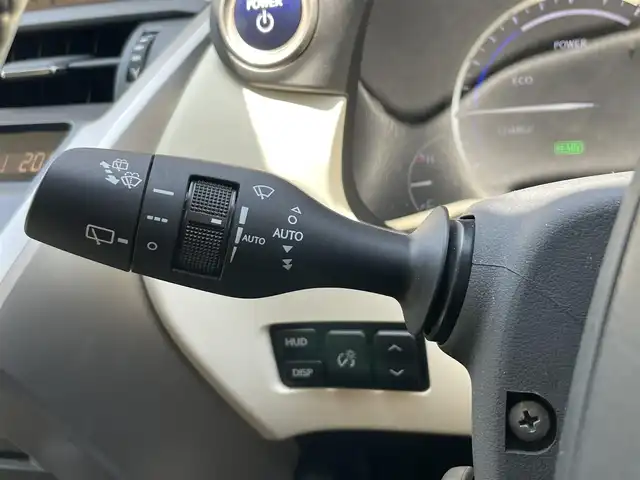 レクサス ＮＸ 300h バージョンL 福岡県 2019(令1)年 4.4万km マーキュリーグレーマイカ サンルーフ　/Lexussafetysense/レーダークルーズコントロール/レーンキープアシスト/ブラインドスポットモニター/ヘッドアップディスプレイ/ハンドルヒーター/三眼ＬＥＤへっどらいと/白革シート/前席エアシート/全席シートヒーター/純正ナビ　/全方位カメラ/フルセグTV/Bluetooth/ヘッドアップディスプレイ/パワーバックドア/純正18インチアルミホイール/ETC2.0/取扱説明書/保証書/エンジンスターターキー/カードキー/スペアキー×1