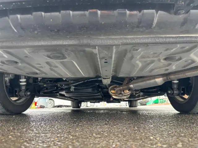 トヨタ ヴォクシー ハイブリッド ZS 煌 宮城県 2018(平30)年 6.8万km ブラック セーフティセンス/・プリクラッシュセーフティ/・レーンディパーチャーアラート/・オートマチックハイビーム/・先行車発進告知機能/純正9インチナビ（NSZT-Y66T）/・CD/DVD/・Bluetooth/・フルセグTV/バックカメラ/ビルトインETC/前席シートヒーター/両側パワースライドドア/革巻きステアリング/クルーズコントロール/ステアリングスイッチ/LEDヘッドランプ/フォグランプ/オートライト/スマートキー＆プッシュスタート/電動格納ミラー/純正16インチAW/純正フロアマット/純正ドアバイザー/Wエアバッグ