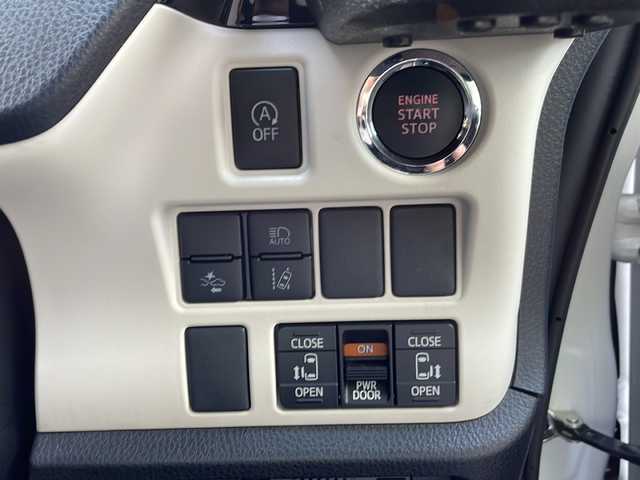 トヨタ ノア Si ダブルバイビーⅢ 京都府 2021(令3)年 2.8万km ホワイトパールクリスタルシャイン ワンオーナー/純正ナビ　NSZN-Z68T/FM/AM/CD/DVD/Bluetooth Audio/フルセグTV/バックカメラ/両側パワースライドドア/フリップダウンモニター/デジタルインナーミラー/TEIN車高調/ZERO1000エアクリーナー/クルーズコントロール/衝突軽減/車線逸脱/コーナーセンサー/ハーフレザーシート/前後ドラレコ/ビルトインETC/アイドリングストップ/純正フロアマット/純正ドアバイザー/純正AW