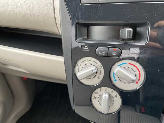 日産 デイズ S 道央・札幌 2016(平28)年 8.2万km モカブラウンP ・4WD/・純正オーディオ/・CD/AUX/・社外エンジンスターター/・シートヒーター/・ベンチシート/・ヘッドライトレベライザー/・アイドリングストップ/・電動格納ミラー/・純正フロアマット/・ドアバイザー/・積込夏タイヤ純正AWセット/・リモコンキー/・スペアキー/・保証書