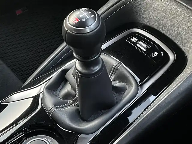 トヨタ ＧＲカローラ RZ 群馬県 2023(令5)年 2.8万km プレシャスブラックパール トヨタセーフティセンス/・衝突軽減ブレーキシステム/・レーンキープアシスト/・レーダークルーズコントロール/・オートマチックハイビーム/純正ディスプレイオーディオ/（ナビ/BT/ラジオ/フルセグTV/Miracast）/バックカメラ/ビルトインETC2.0/ステアリングスイッチ/LEDヘッドライト/フォグライト/電格ミラー/純正フロアマット/車高調/純正18インチアルミホイール/SARDフロントスポイラー/SARDフェンダー/SARDサイドスポイラー/SARDリアウィング