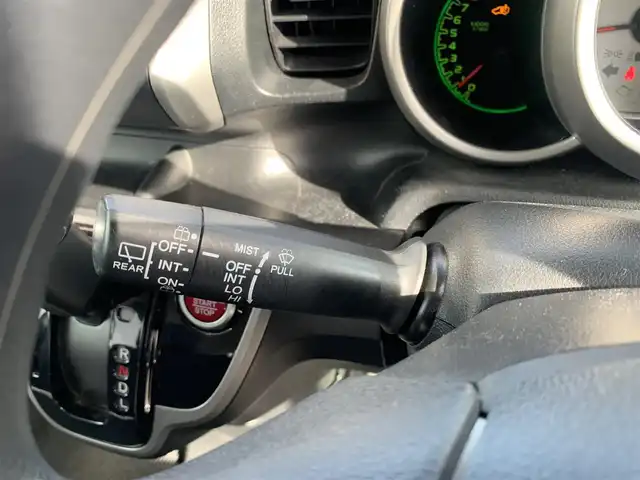 ホンダ Ｎ ＢＯＸ G SSパッケージ 大分県 2013(平25)年 6.1万km プレミアムホワイトパール ・社外SDナビ(NX612)/・フルセグ/・ステアリングスイッチ/・純正14インチアルミホイール/・両側パワースライド