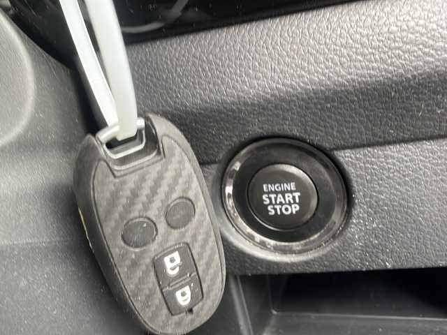 スズキ ハスラー Jスタイル Ⅱ ターボ 新潟県 2017(平29)年 9.7万km クールカーキパールメタリック/ホワイト2トーンルーフ 4WD/ナビ（Bluetooth/DTV/AUX）/全周囲カメラ/D/N席シートヒーター/クルーズコントロール/デュアルカメラブレーキサポート/HIDヘッドライト/ビルトインETC/衝突軽減/アイドリングストップ/社外15インチアルミホイール/ドアバイザー/電動格納ミラー/フォグランプ/シガーソケット