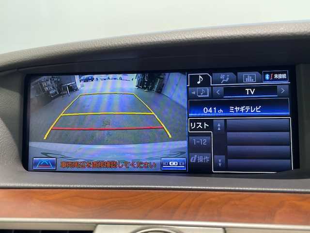レクサス ＬＳ 600h バージョンC Iパック 宮城県 2012(平24)年 13.2万km ホワイトパールクリスタルシャイン 4WD/レクサスセーフティセンス/・ビークルスタビリティコントロール/・プリクラッシュセーフティー/・トラクションコントロール/・ブラインドスポットモニター/・追従走行付きクルーズコントロール/・レーンディパーチャ－アラート/純正ナビ/フルセグTV、Bluetooth、CD.DVD/バックカメラ/レザーシート/シートヒータ/シートメモリー/ハンドルヒーター/純正ドライブレコーダー/純正ETC/ナイトビュー/LEDヘッドライト/LEDフォグランプ/オートライト/オートマチックハイビーム/オットマン/純正フロアマット/純正アルミホイール