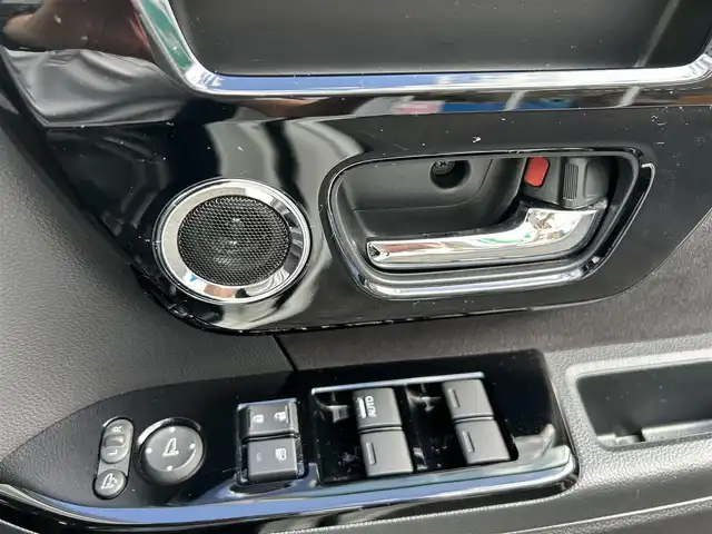 ホンダ Ｎ ＢＯＸ カスタム L 愛知県 2021(令3)年 3.4万km プラチナホワイトパール 両側パワースライドドア/純正ナビ/フルセグテレビ/バックカメラ/シートヒーター/Bluetooth/プッシュスタート/クルコン/CMBS/VSA/LKAS/パーキングセンサー/ドラレコ前後/ETC/純正アルミホイール/フォグランプ/取説、保証書、スペアキー