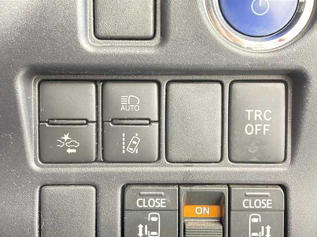 トヨタ ノア ハイブリッド Si ダブルバイビーⅡ 茨城県 2019(令1)年 10.5万km ホワイトパールクリスタルシャイン セーフティーセンス/純正SDナビ/　　CD/DVD/BT/フルセグ/バックカメラ/両側電動スライドドア/クルーズコントロール/LEDオートライト/ハーフレザーシート/シートヒーター/純正16インチアルミホイール/ステアリングスイッチ/USBポート/スマートキー2本/ビルトインETC/禁煙車