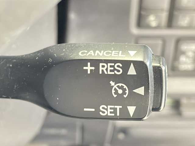 トヨタ ノア ハイブリッド Si ダブルバイビーⅡ 茨城県 2019(令1)年 10.5万km ホワイトパールクリスタルシャイン セーフティーセンス/純正SDナビ/　　CD/DVD/BT/フルセグ/バックカメラ/両側電動スライドドア/クルーズコントロール/LEDオートライト/ハーフレザーシート/シートヒーター/純正16インチアルミホイール/ステアリングスイッチ/USBポート/スマートキー2本/ビルトインETC/禁煙車