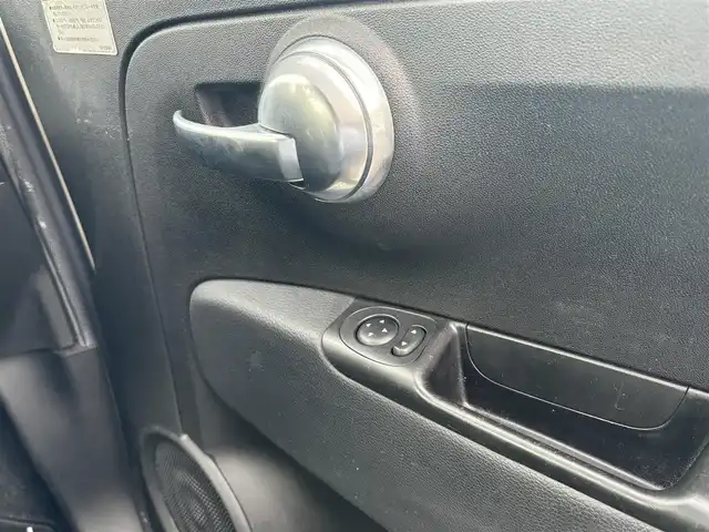 フィアット ５００Ｓ ツインエア 愛知県 2014(平26)年 17.9万km 白 /ワンオーナー/正規ディーラー車//ディーラー整備記録簿H26.27.28.30.R2.4.6//ナビ/純正オーディオ/オンダッシュナビ//革巻きステア/ステアスイッチ//フロント/リアフォグ//新車時保証書//取扱説明書//スペアキー