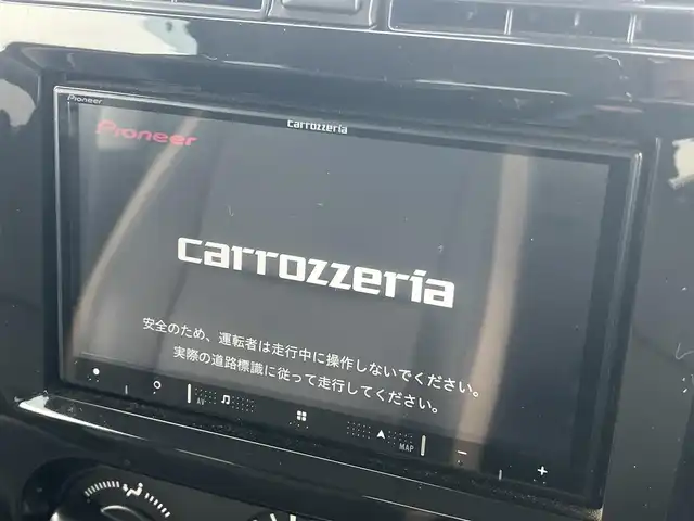 スズキ ジムニー ランドベンチャー 秋田県 2016(平28)年 8.3万km ブルーイッシュブラックパール3 ターボ/４WD/社外メモリナビ（DVD/CD再生可能）/フルセグ/スズキ純正１６インチアルミ（夏タイヤ装着）/リモコンキー/MTモード付AT/運転席シートヒーター/背面タイヤ/ETC/ステアリングスイッチ/純正フロアマット/社外ドアバイザー/パワーステアリング/パワーウィンドウ/ヘッドライトレベライザー/横滑り防止/寒冷地仕様/電動格納ウィンカーミラー/保証書/記録簿