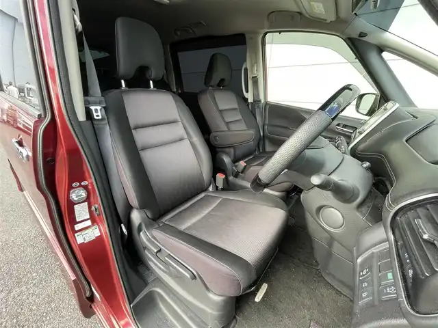 日産 セレナ 千葉県 2016(平28)年 7.2万km マルーンレッド 2トーン プロパイロット/・ACC機能/・車線維持支援/純正９インチナビ/・メーカーOP/・フルセグ/・ミュージックサーバー（SD）/ビルトインＥＴＣ/追従式クルーズコントロール/前後コーナーセンサー/両側パワースライドドア/純正アルミホイール（スタッドレス）/ＬＥＤヘッドライト