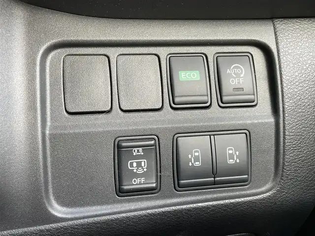 日産 セレナ 千葉県 2016(平28)年 7.2万km マルーンレッド 2トーン プロパイロット/・ACC機能/・車線維持支援/純正９インチナビ/・メーカーOP/・フルセグ/・ミュージックサーバー（SD）/ビルトインＥＴＣ/追従式クルーズコントロール/前後コーナーセンサー/両側パワースライドドア/純正アルミホイール（スタッドレス）/ＬＥＤヘッドライト