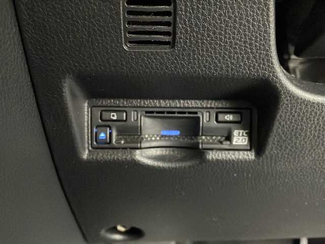 トヨタ ヴォクシー ハイブリッド S－Z 大阪府 2022(令4)年 1.4万km グリッターブラックガラスフレーク 純正10.5incディスプレイオーディオナビ/【フルセグTV/Bluetooth/HDMI/FM/AM/USB】/快適利便パッケージ(High)/・両側ハンズフリーパワースライドドア/・パワーバックドア/・前後シートヒーター/・ステアリングヒーター/・後席オットマン/・nanoe/3眼LEDヘッドライト/ブラインドスポットモニター/AC100Vコンセント/トヨタセーフティセンス/・レーダークルーズコントロール/・プリクラッシュセーフティー/・パーキングサポートブレーキ/・レーンディパーチャーアラート/・オートマチックハイビーム/・ロードサインアシスト/・ドライバー異常対応システム/オートホールド/前後コーナーセンサー/半革シート/後席サンシェード/ISOFIX