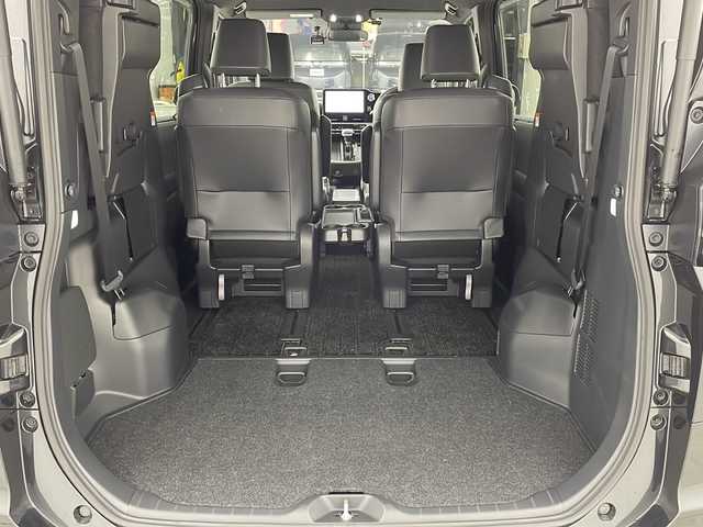 トヨタ ヴォクシー ハイブリッド S－Z 大阪府 2022(令4)年 1.4万km グリッターブラックガラスフレーク 純正10.5incディスプレイオーディオナビ/【フルセグTV/Bluetooth/HDMI/FM/AM/USB】/快適利便パッケージ(High)/・両側ハンズフリーパワースライドドア/・パワーバックドア/・前後シートヒーター/・ステアリングヒーター/・後席オットマン/・nanoe/3眼LEDヘッドライト/ブラインドスポットモニター/AC100Vコンセント/トヨタセーフティセンス/・レーダークルーズコントロール/・プリクラッシュセーフティー/・パーキングサポートブレーキ/・レーンディパーチャーアラート/・オートマチックハイビーム/・ロードサインアシスト/・ドライバー異常対応システム/オートホールド/前後コーナーセンサー/半革シート/後席サンシェード/ISOFIX