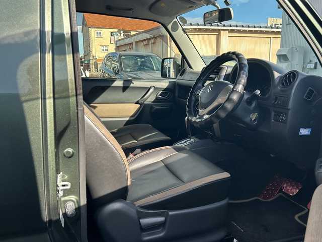 スズキ ジムニー ランドベンチャー 石川県 2015(平27)年 5.3万km クールカーキPM SDナビ（DVD再生機能有）/ワンセグTV/Bluetooth/ETC/ハーフレザーシート/4WD/純正フロアマット/シートヒーター/パワーステアリング/パワーウィンドウ