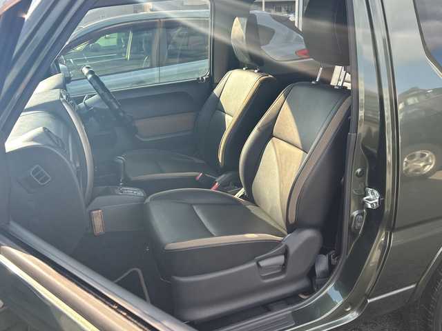 スズキ ジムニー ランドベンチャー 石川県 2015(平27)年 5.3万km クールカーキPM SDナビ（DVD再生機能有）/ワンセグTV/Bluetooth/ETC/ハーフレザーシート/4WD/純正フロアマット/シートヒーター/パワーステアリング/パワーウィンドウ