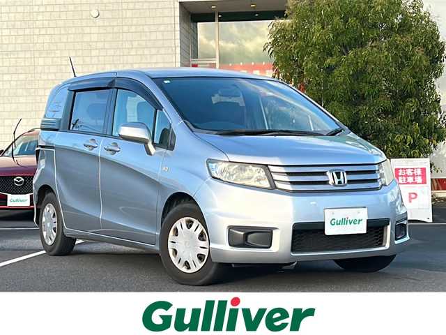 ホンダ フリード スパイク G ジャストセレクション 鹿児島県 2010(平22)年 4.9万km アラバスターシルバーメタリック 純正ナビ /TV /バックカメラ /後席用モニター /ETC　/パワースライドドア　/純正フロアマット　/ベンチシート　/フルフラットシート　　/リモコンキー　/オートライト　/盗難防止装置　/スペアキー　/オートエアコン