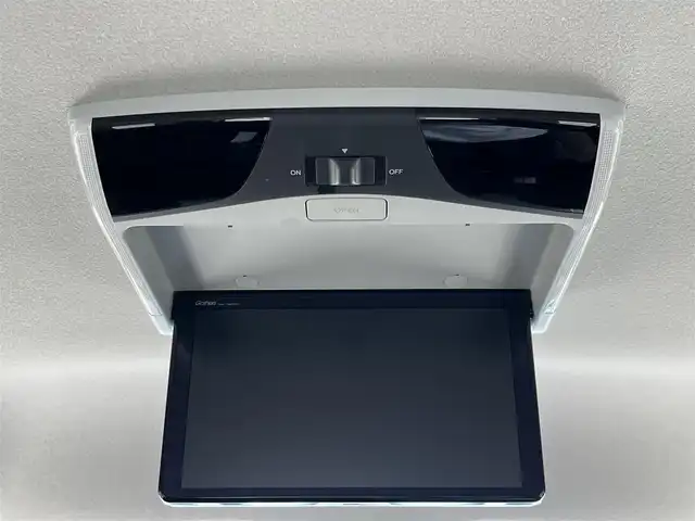ホンダ ステップワゴン スパーダ ホンダセンシング 奈良県 2020(令2)年 4.8万km プレミアムスパークルブラックパール 純正9インチメモリーナビ/フルセグ/バックカメラ/純正後席用フリップダウンモニター/両側パワースライドドア/LEDヘッドライト/HONDA SENSING/・アダプティブクルーズコントロール/・衝突軽減ブレーキ/・車線維持支援システム/・誤発進抑制機能/・先行車発進お知らせ機能/・オートハイビーム/・標識認識機能/わくわくゲート/プッシュスタート/スマートキー×2/ETC/禁煙車