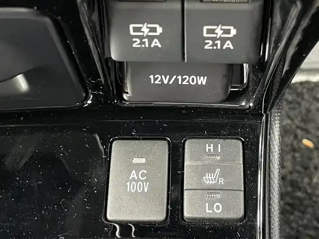 トヨタ エスクァイア ハイブリッド Gi プレミアムパッケージ 千葉県 2020(令2)年 4.3万km ホワイトパールクリスタルシャイン モデリスタエアロ/衝突軽減ブレーキ/両側パワースライドドア/純正１０インチＳＤナビ/プリップダウンモニター/フルセグＴＶ/バックカメラ/ハーフレザーシート/シートヒーター/ＬＥＤヘッドライト