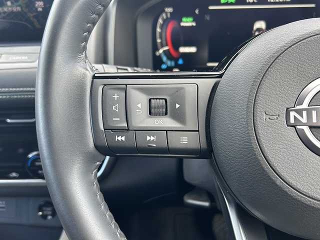 日産 エクストレイル X 石川県 2023(令5)年 3.6万km ダイヤモンドブラック NissanConnectナビゲーションシステム/【AM/FMフルセグTV・Bluetooth】/・ＡｐｐｌｅCarPlay/・アラウンドビューモニター/ビルドインETC2.0/プロパイロット/衝突被害軽減ブレーキ/踏み間違い衝突防止アシスト/前方衝突予測警報/車線逸脱警報/後側方車両検知警報/後退時車両検知警報/運転席パワーシート/前席パワーシート/USB端子/コーナーセンサー/オートライト/・LEDヘッドライト/・フォグランプ/純正フロアマット/スタッドレスタイヤ車載(ゴムのみ)