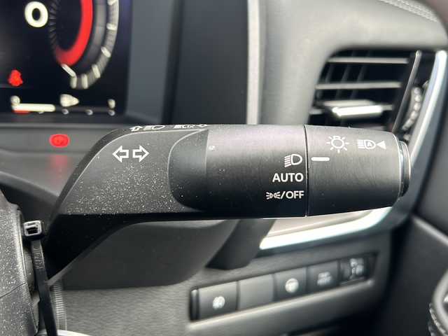 日産 エクストレイル X 石川県 2023(令5)年 3.6万km ダイヤモンドブラック NissanConnectナビゲーションシステム/【AM/FMフルセグTV・Bluetooth】/・ＡｐｐｌｅCarPlay/・アラウンドビューモニター/ビルドインETC2.0/プロパイロット/衝突被害軽減ブレーキ/踏み間違い衝突防止アシスト/前方衝突予測警報/車線逸脱警報/後側方車両検知警報/後退時車両検知警報/運転席パワーシート/前席パワーシート/USB端子/コーナーセンサー/オートライト/・LEDヘッドライト/・フォグランプ/純正フロアマット/スタッドレスタイヤ車載(ゴムのみ)