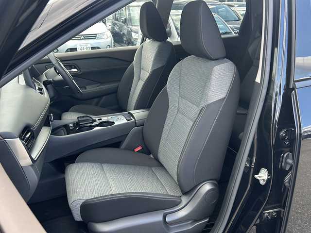 日産 エクストレイル X 石川県 2023(令5)年 3.6万km ダイヤモンドブラック NissanConnectナビゲーションシステム/【AM/FMフルセグTV・Bluetooth】/・ＡｐｐｌｅCarPlay/・アラウンドビューモニター/ビルドインETC2.0/プロパイロット/衝突被害軽減ブレーキ/踏み間違い衝突防止アシスト/前方衝突予測警報/車線逸脱警報/後側方車両検知警報/後退時車両検知警報/運転席パワーシート/前席パワーシート/USB端子/コーナーセンサー/オートライト/・LEDヘッドライト/・フォグランプ/純正フロアマット/スタッドレスタイヤ車載(ゴムのみ)