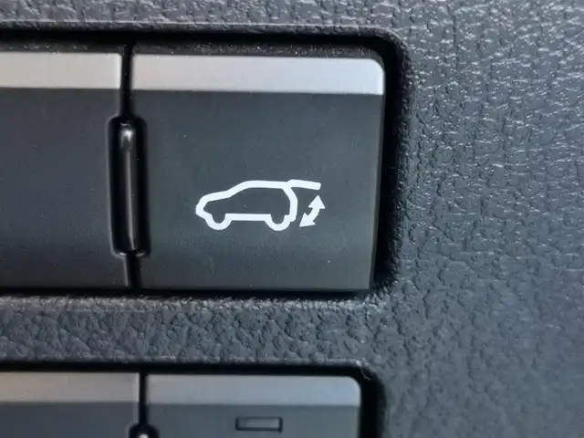 レクサス ＮＸ 200t Fスポーツ 茨城県 2016(平28)年 5.4万km ホワイトノーヴァガラスフレーク 純正ナビ/【AM・FM・DISC・SD・USB・BT・TV・AUX・VTR】/サンルーフ/パワーシート/シートメモリ/シートヒーター/エアシート/ステアリングヒーター/電動リアゲート/パドルシフト/レーダークルコン/ETC2.0/Bカメラ/左サイドカメラ/前後ドラレコ/前後コーナーセンサー/アイドリングストップ