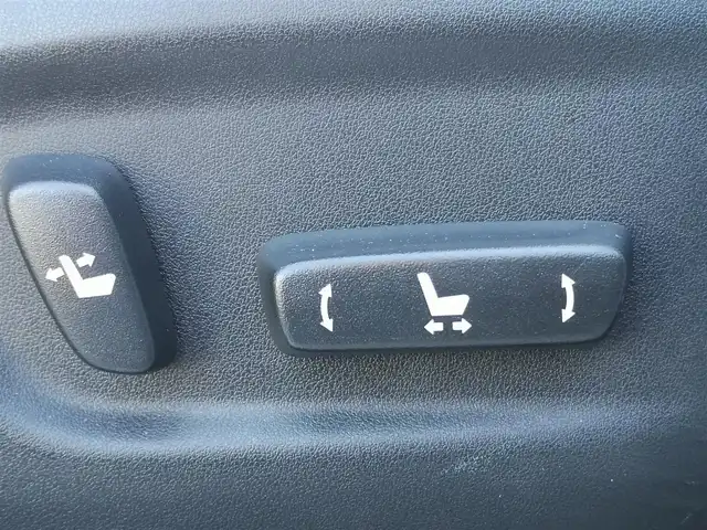 レクサス ＮＸ 200t Fスポーツ 茨城県 2016(平28)年 5.4万km ホワイトノーヴァガラスフレーク 純正ナビ/【AM・FM・DISC・SD・USB・BT・TV・AUX・VTR】/サンルーフ/パワーシート/シートメモリ/シートヒーター/エアシート/ステアリングヒーター/電動リアゲート/パドルシフト/レーダークルコン/ETC2.0/Bカメラ/左サイドカメラ/前後ドラレコ/前後コーナーセンサー/アイドリングストップ