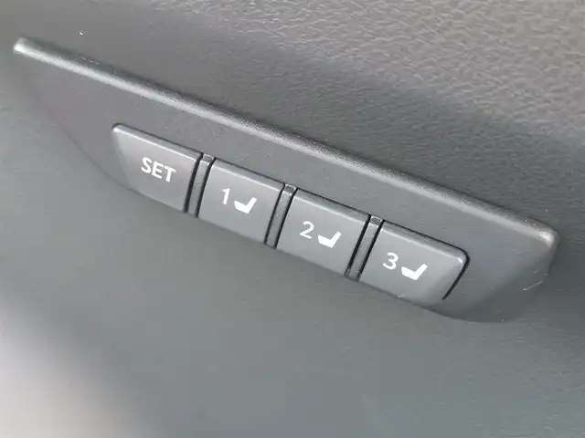 レクサス ＮＸ 200t Fスポーツ 茨城県 2016(平28)年 5.4万km ホワイトノーヴァガラスフレーク 純正ナビ/【AM・FM・DISC・SD・USB・BT・TV・AUX・VTR】/サンルーフ/パワーシート/シートメモリ/シートヒーター/エアシート/ステアリングヒーター/電動リアゲート/パドルシフト/レーダークルコン/ETC2.0/Bカメラ/左サイドカメラ/前後ドラレコ/前後コーナーセンサー/アイドリングストップ