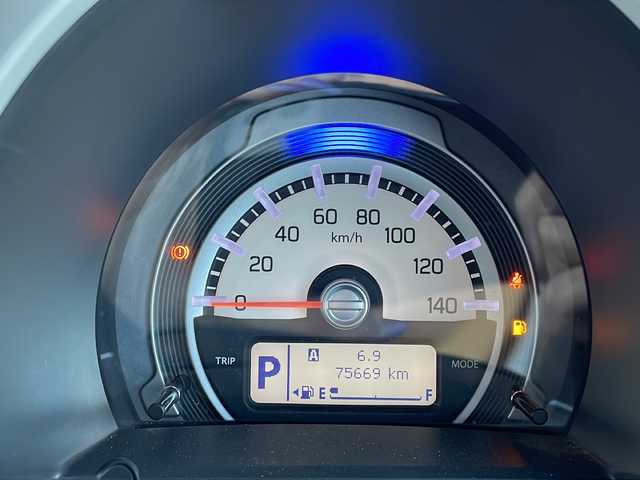 スズキ ハスラー X 新潟県 2017(平29)年 7.6万km クールカーキPM 純正ナビ/(AM/FM/CD/DVD)/フルセグTV/衝突軽減システム/バックカメラ/4WD/シートヒーター(D/N席)/純正15インチアルミホイール/ABS/横滑り防止装置/レーンキープアシスト/盗難防止装置/ダウンヒルアシスト/グリップコントロール/プッシュスタート/ステアリングスイッチ