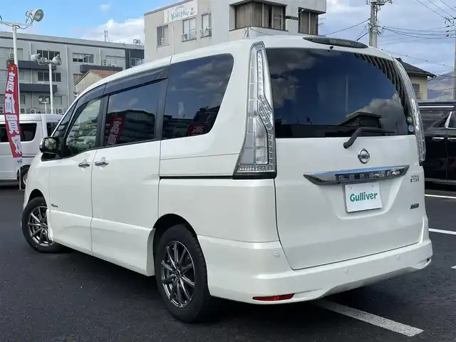 日産 セレナ