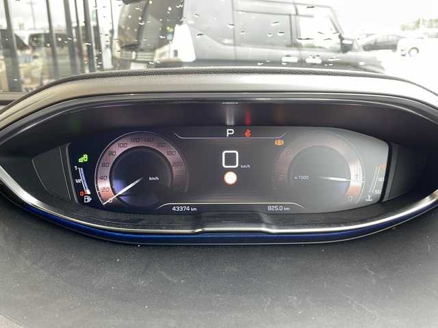 プジョー ３００８ GT ブルー HDi 愛知県 2018(平30)年 4.4万km Ｄグリーン 純正ディスプレイオーディオ（ナビあり）/全方位カメラ/レーダークルーズコントロール/シートヒーター/バックカメラ/パワーシート/コーナーセンサー/純正アルミホイール/ハーフレザーシート/ブラインドスポットモニター/LEDヘッドライト/パドルシフト/オートライト/ドライブレコーダー/ETC/ステアリングスイッチ/スマートキー/プッシュスタート