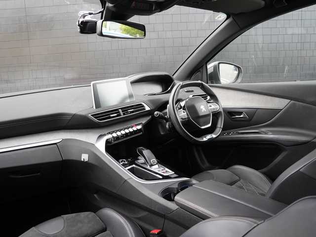 プジョー ３００８ GT ブルー HDi 静岡県 2018(平30)年 4.4万km Ｄグリーン アクティブセーフティ軽減ブレーキ/ACCレーンキープ BSM/パノラマサンルーフ/ファーストクラスパッケージ/純正OPナビフルセグTV Bluetooth/パノラマビューカメラ/ハーフレザーシート シートヒーター /運転席メモリーパワーシート　マッサージ機能/パヒュームデュヒューザー/アンビエントライト /パワーバックドア /ワイヤレス充電/DSRCETC