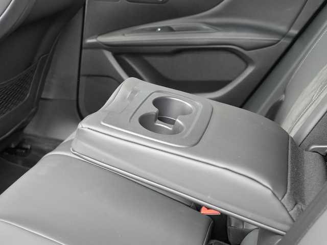 プジョー ３００８ GT ブルー HDi 静岡県 2018(平30)年 4.4万km Ｄグリーン アクティブセーフティ軽減ブレーキ/ACCレーンキープ BSM/パノラマサンルーフ/ファーストクラスパッケージ/純正OPナビフルセグTV Bluetooth/パノラマビューカメラ/ハーフレザーシート シートヒーター /運転席メモリーパワーシート　マッサージ機能/パヒュームデュヒューザー/アンビエントライト /パワーバックドア /ワイヤレス充電/DSRCETC