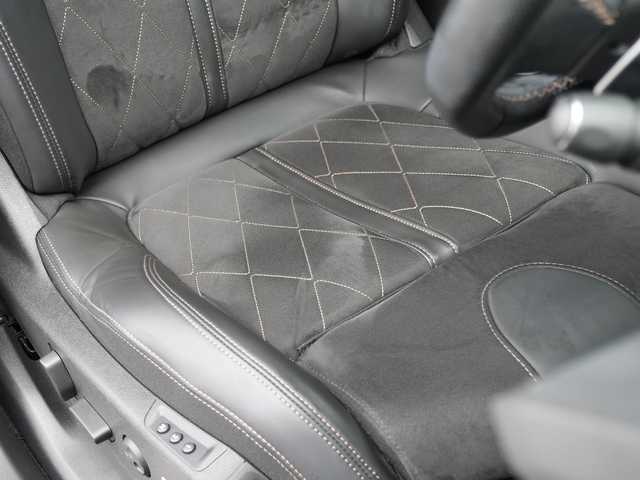 プジョー ３００８ GT ブルー HDi 静岡県 2018(平30)年 4.4万km Ｄグリーン アクティブセーフティ軽減ブレーキ/ACCレーンキープ BSM/パノラマサンルーフ/ファーストクラスパッケージ/純正OPナビフルセグTV Bluetooth/パノラマビューカメラ/ハーフレザーシート シートヒーター /運転席メモリーパワーシート　マッサージ機能/パヒュームデュヒューザー/アンビエントライト /パワーバックドア /ワイヤレス充電/DSRCETC