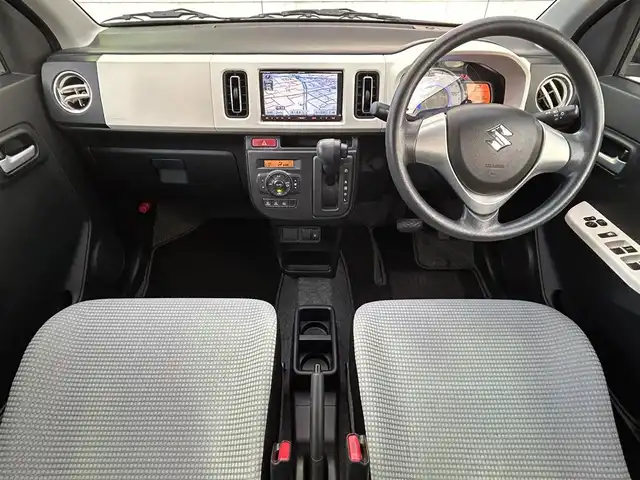 スズキ アルト X 福岡県 2016(平28)年 2.9万km シルキーシルバーメタリック 社外7インチメモリナビ【AVN7500S】/　(AM/FM/CD/DVD/Bluetooth/フルセグTV)/運転支援機能/・レーダーブレーキサポート/・誤発進抑制機能/・アイドリングストップ/・エネチャージ/・ふらつき防止機能/純正15インチアルミホイール/シートヒーター（D席）/USBポート/プッシュスタート/アイドリングストップ/純正フロアマット/電格ウィンカーミラー/ドアバイザー/スペアキー×１/保証書/取扱説明書
